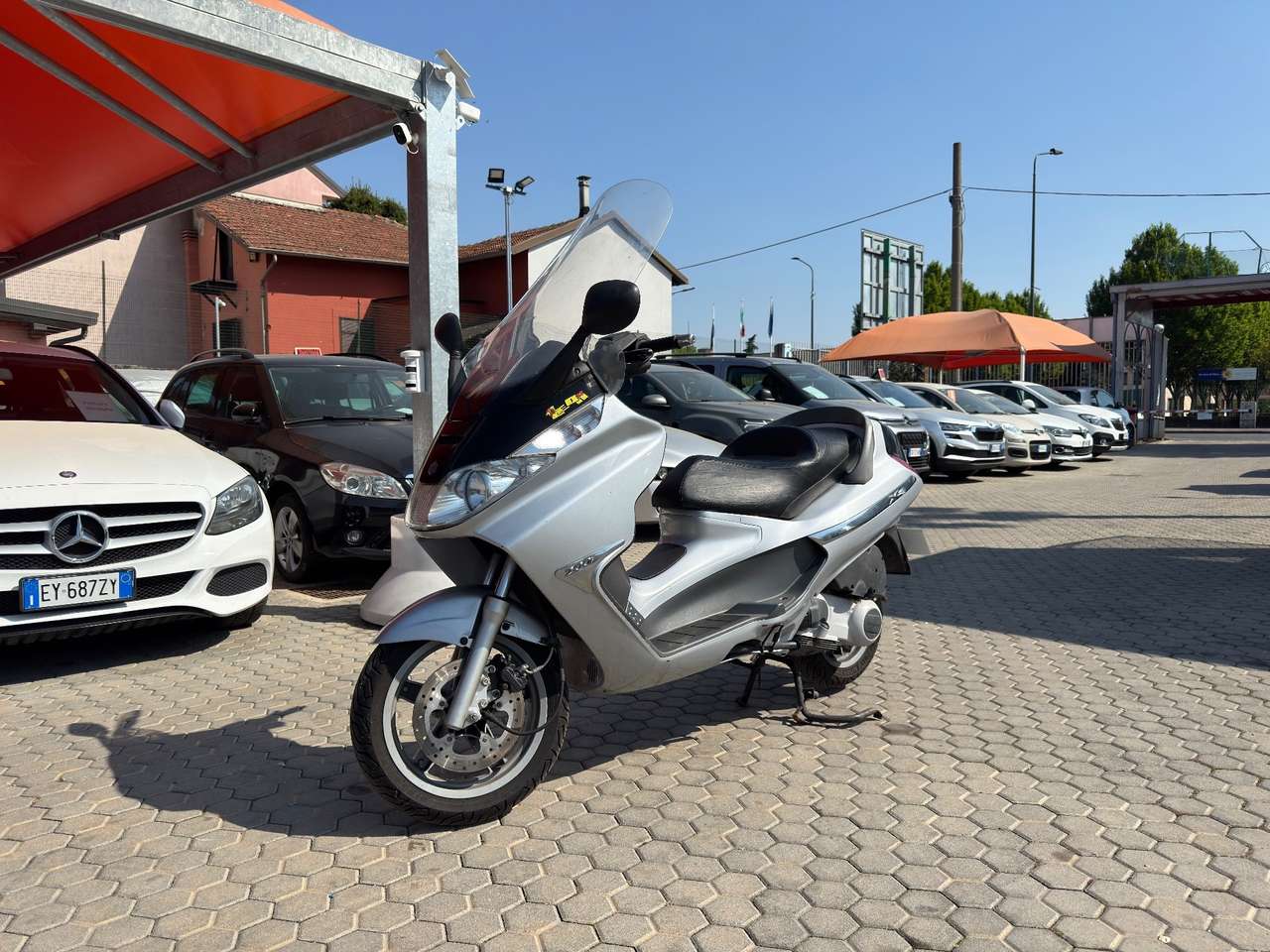 Piaggio X 8