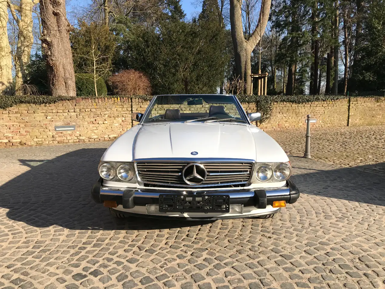 Mercedes-Benz SL 560