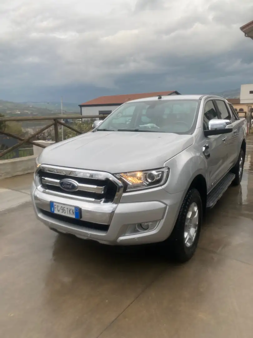 Ford Ranger 2.2 tdci double cab Limited 160cv Gris - 1