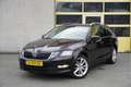 Skoda Octavia Combi 1.5 TSI 150PK! Automaat Business Edition BJ2 Zwart - thumbnail 1