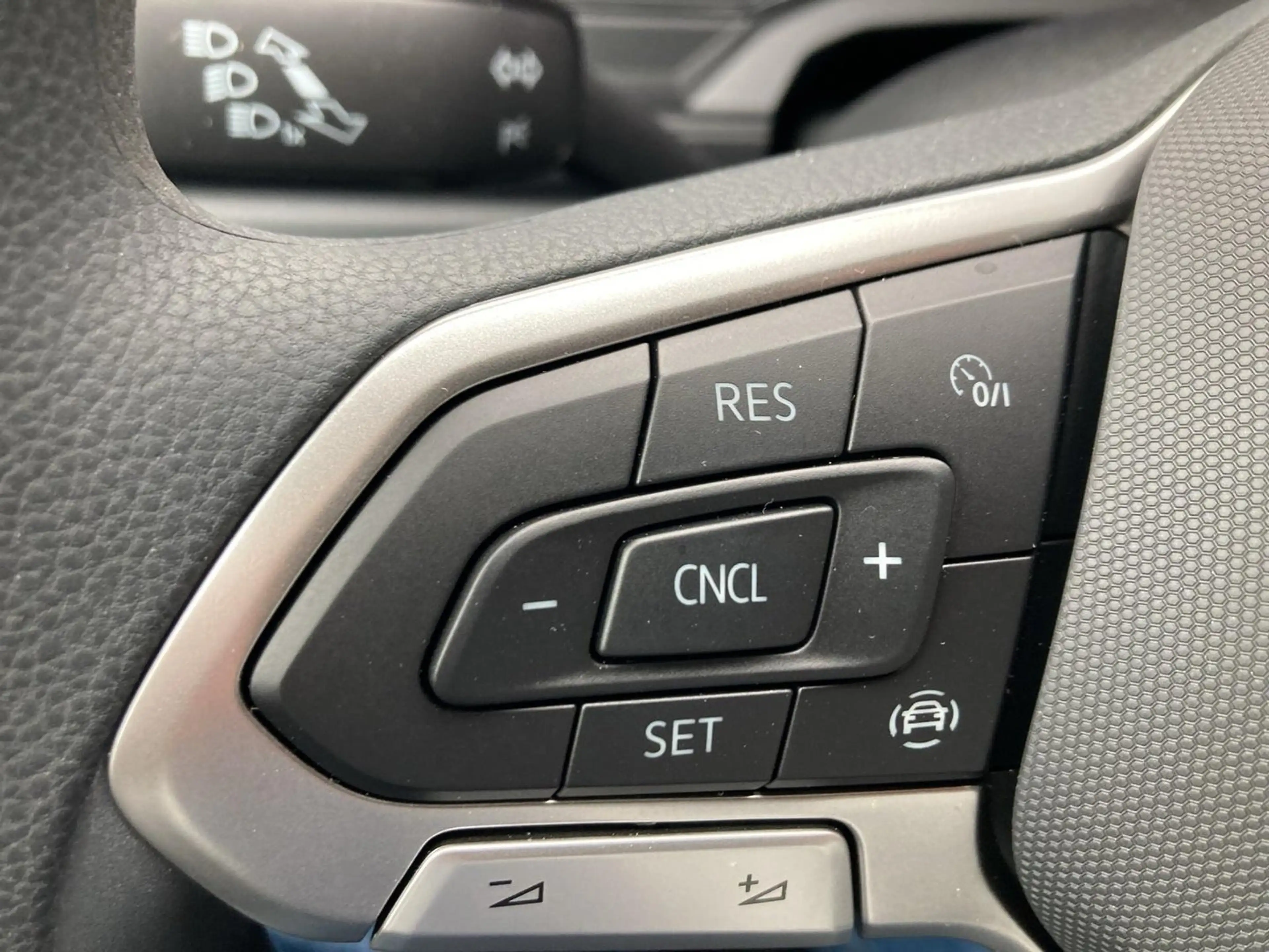 Volkswagen Taigo 4Me TSI — photo 9