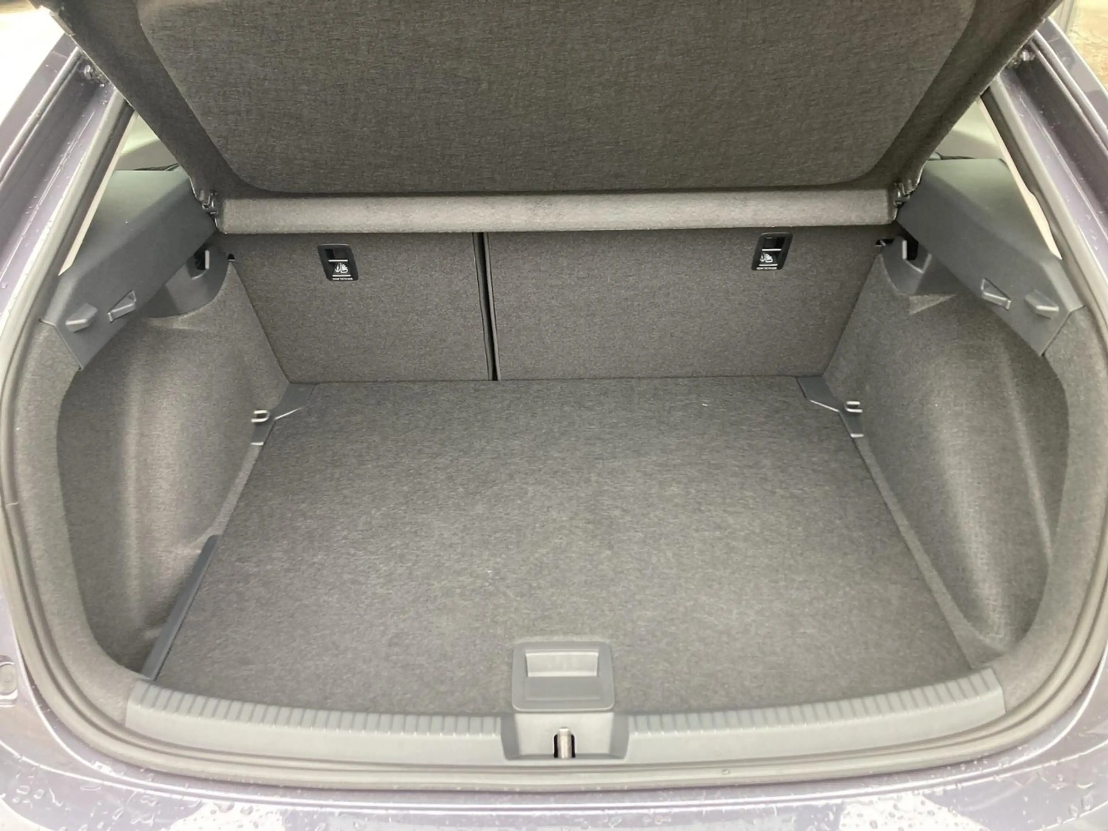 Volkswagen Taigo 4Me TSI — photo 14