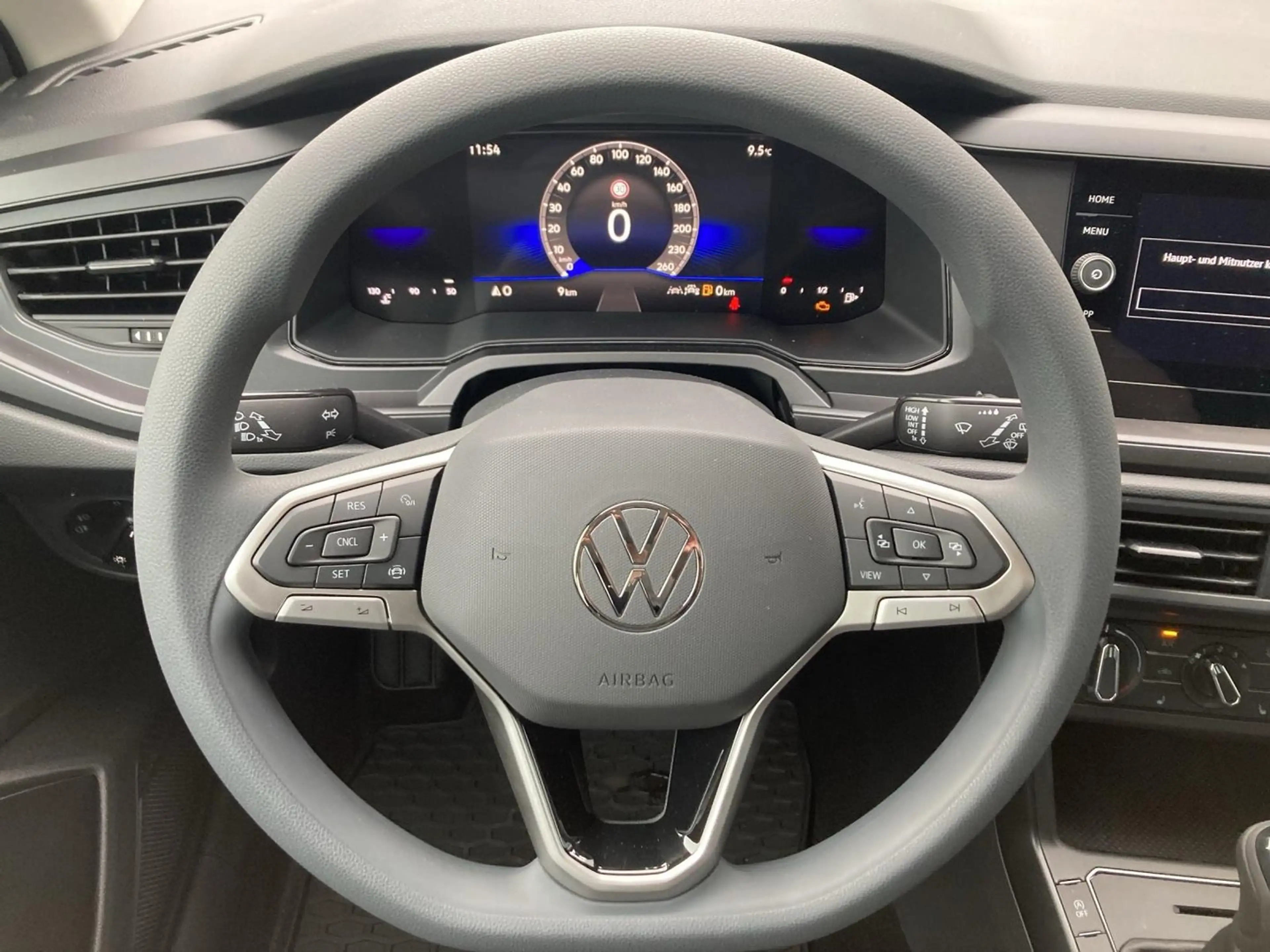 Volkswagen Taigo 4Me TSI — photo 8