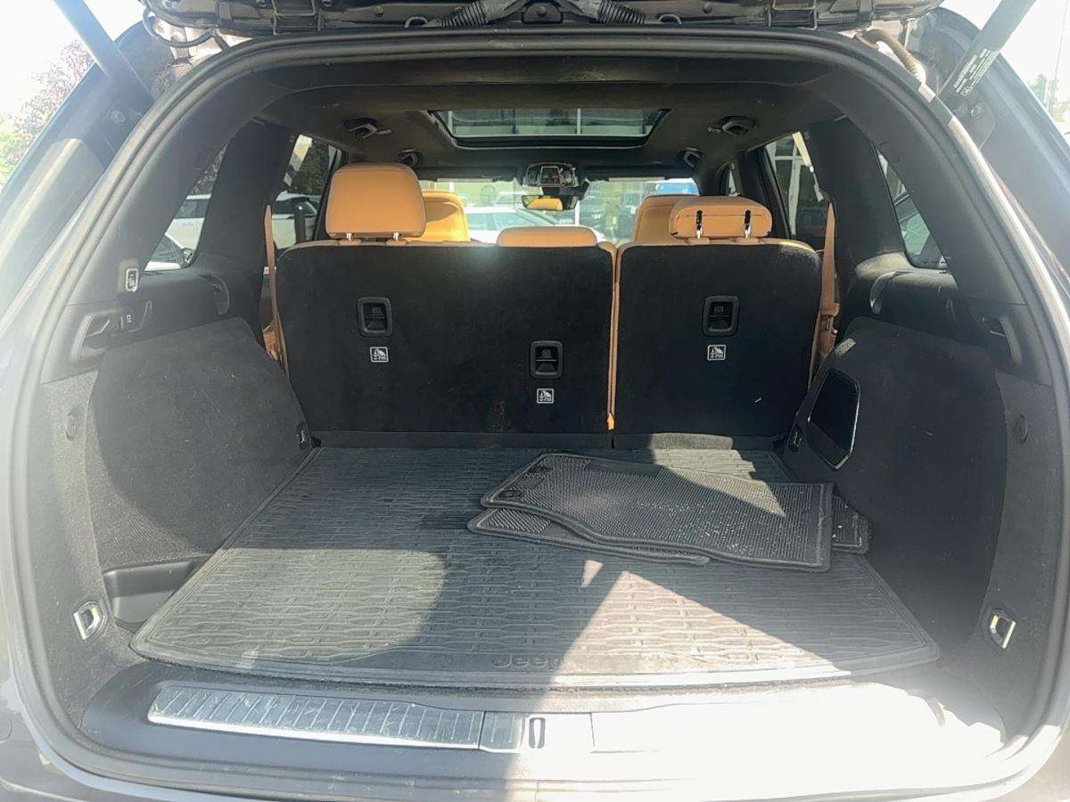 used 2022 Jeep Grand Cherokee car, priced at $39,995