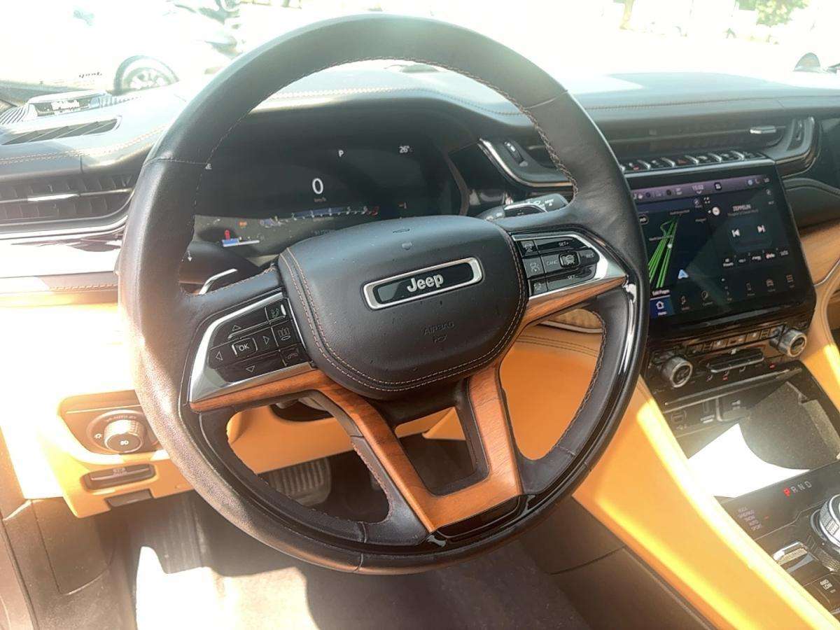 used 2022 Jeep Grand Cherokee car, priced at $39,995