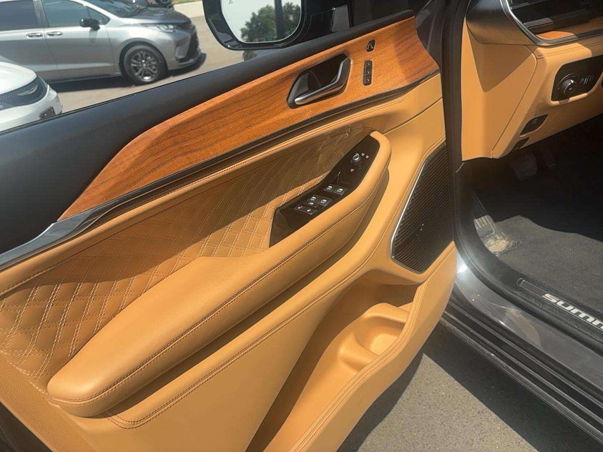 used 2022 Jeep Grand Cherokee car, priced at $39,995