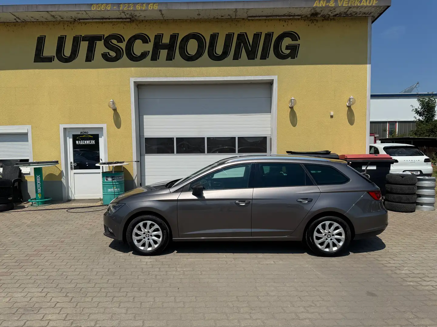 SEAT Leon ST Executive 1,2 TSI Start-Stopp Grijs - 2