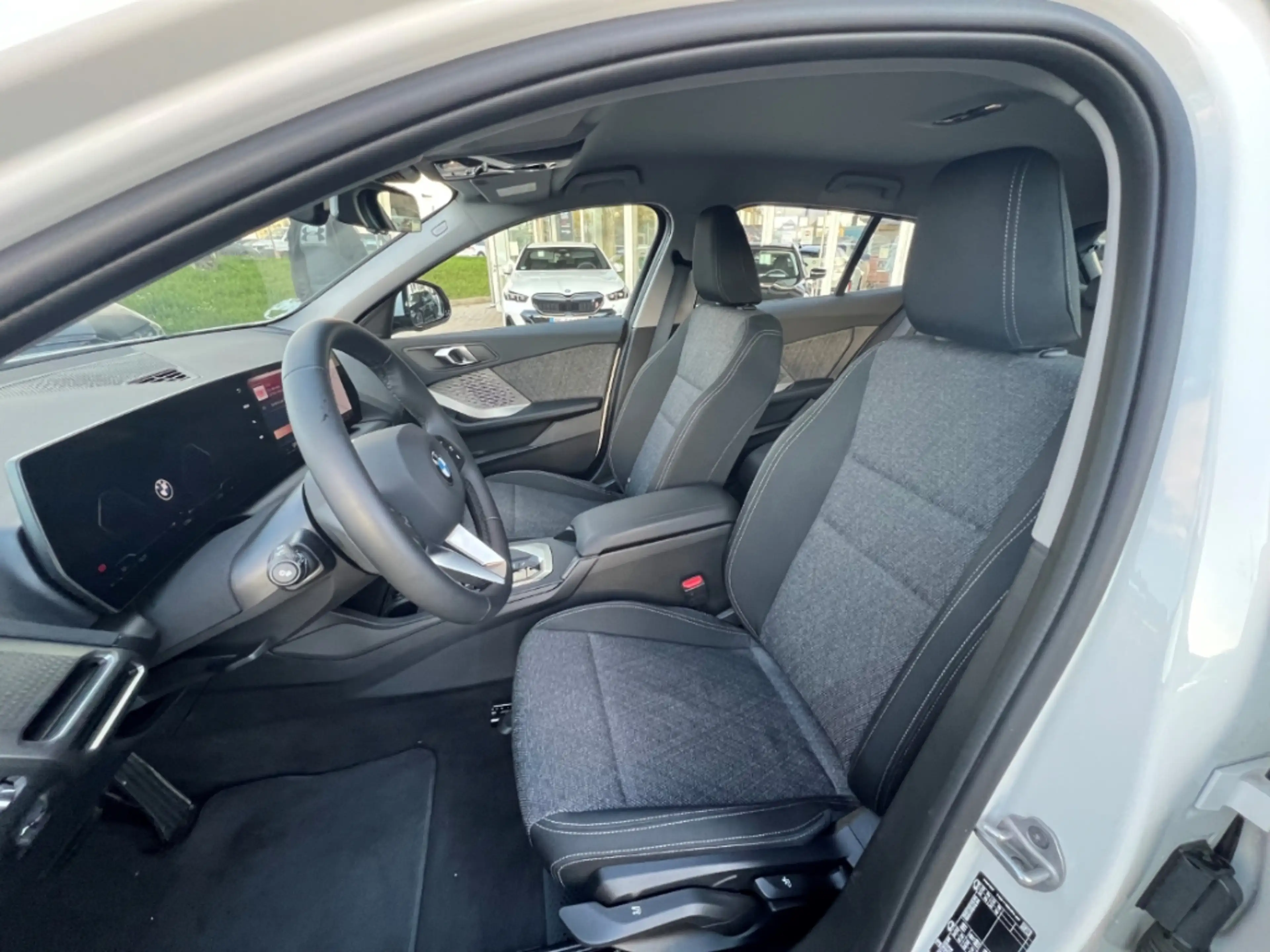BMW 120 adLED SHZ Alarm ParkAss DrivAss Klimaaut Komfortzu — photo 14