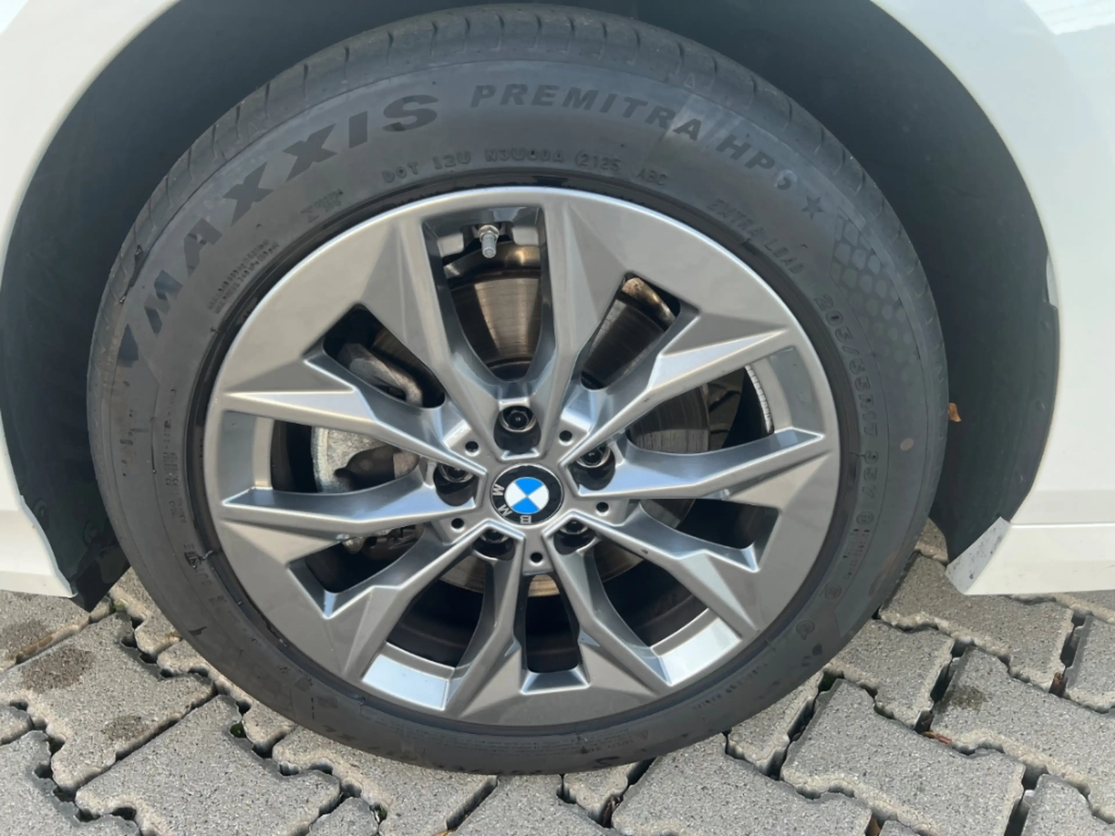 BMW 120 adLED SHZ Alarm ParkAss DrivAss Klimaaut Komfortzu — photo 9