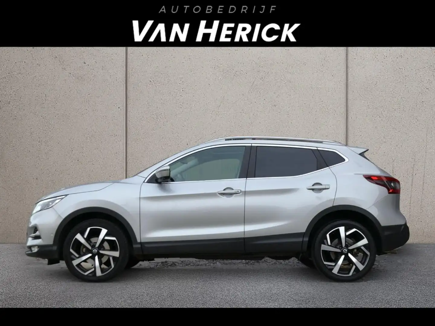 Nissan Qashqai 1.2 Tekna + | Panodak | LED | Leder Grijs - 2