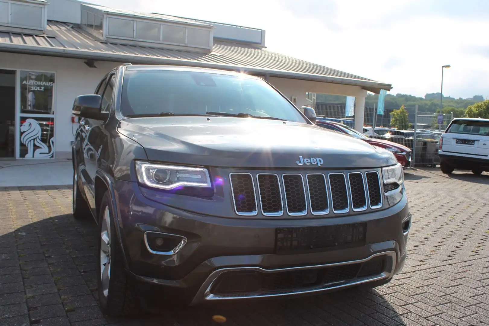 Jeep Grand Cherokee 3.0 CRD Overland Grijs - 1