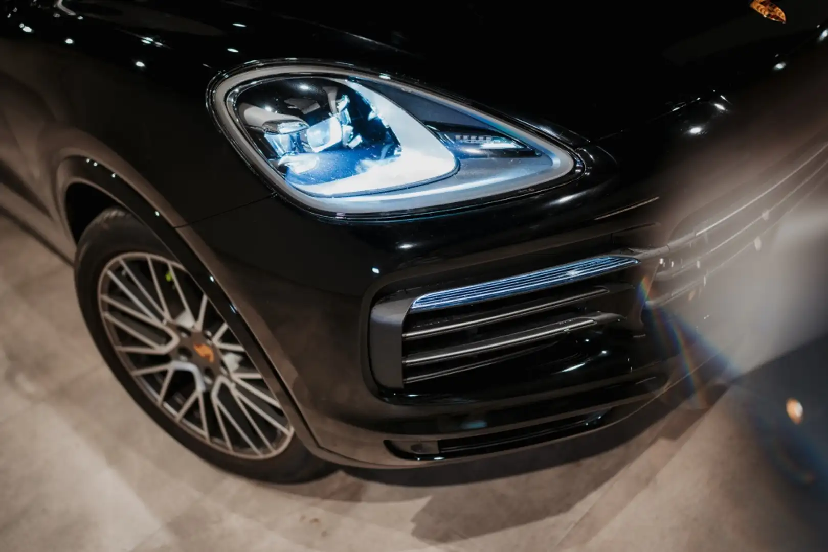 Porsche Cayenne E-Hybrid Platinum Edition Coupé Aut. Negro - 2