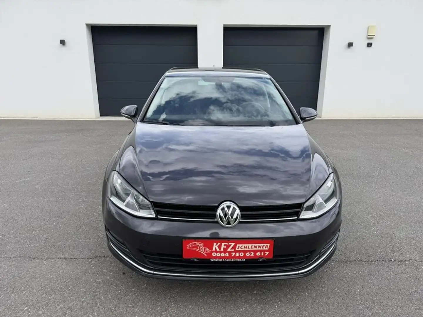 Volkswagen Golf Lounge BMT/Navi/ZR neu Grau - 2