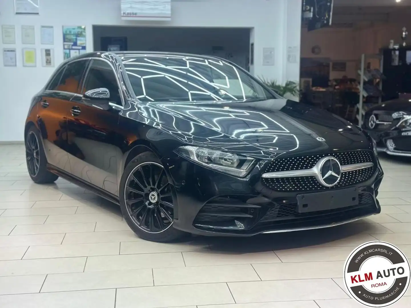 Mercedes-Benz A 180 Automatic Premium AMG + Altre in sede Nero - 2