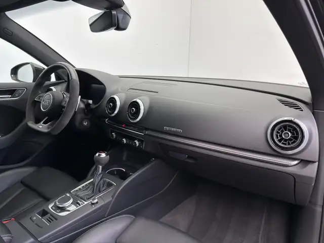 Audi RS3 view 13