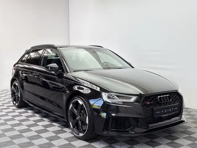 Audi RS3 view 5