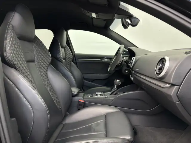 Audi RS3 view 14