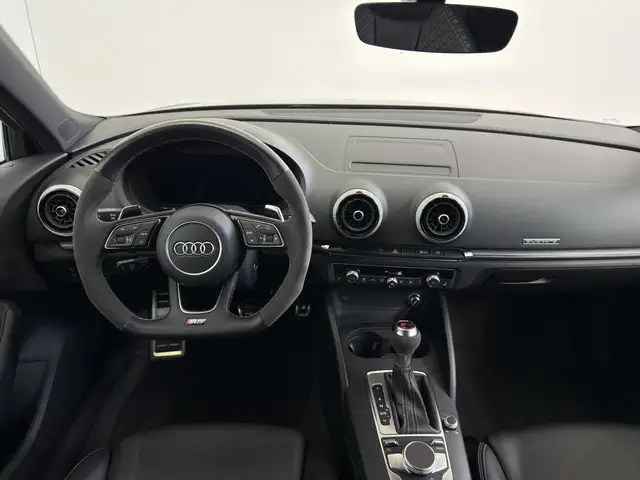 Audi RS3 view 11