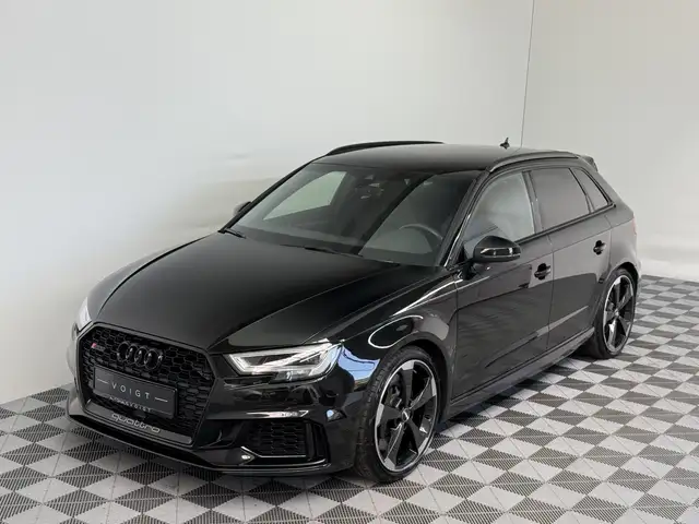 Audi RS3 view 2