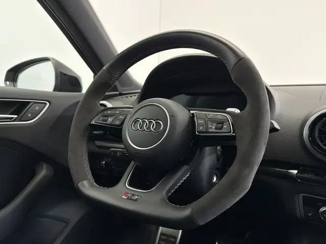 Audi RS3 view 12