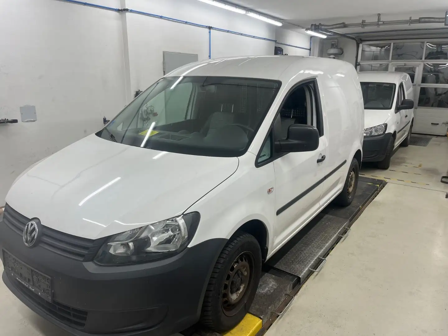 Volkswagen Caddy 1.6 TDI Kasten Klima Weiß - 1