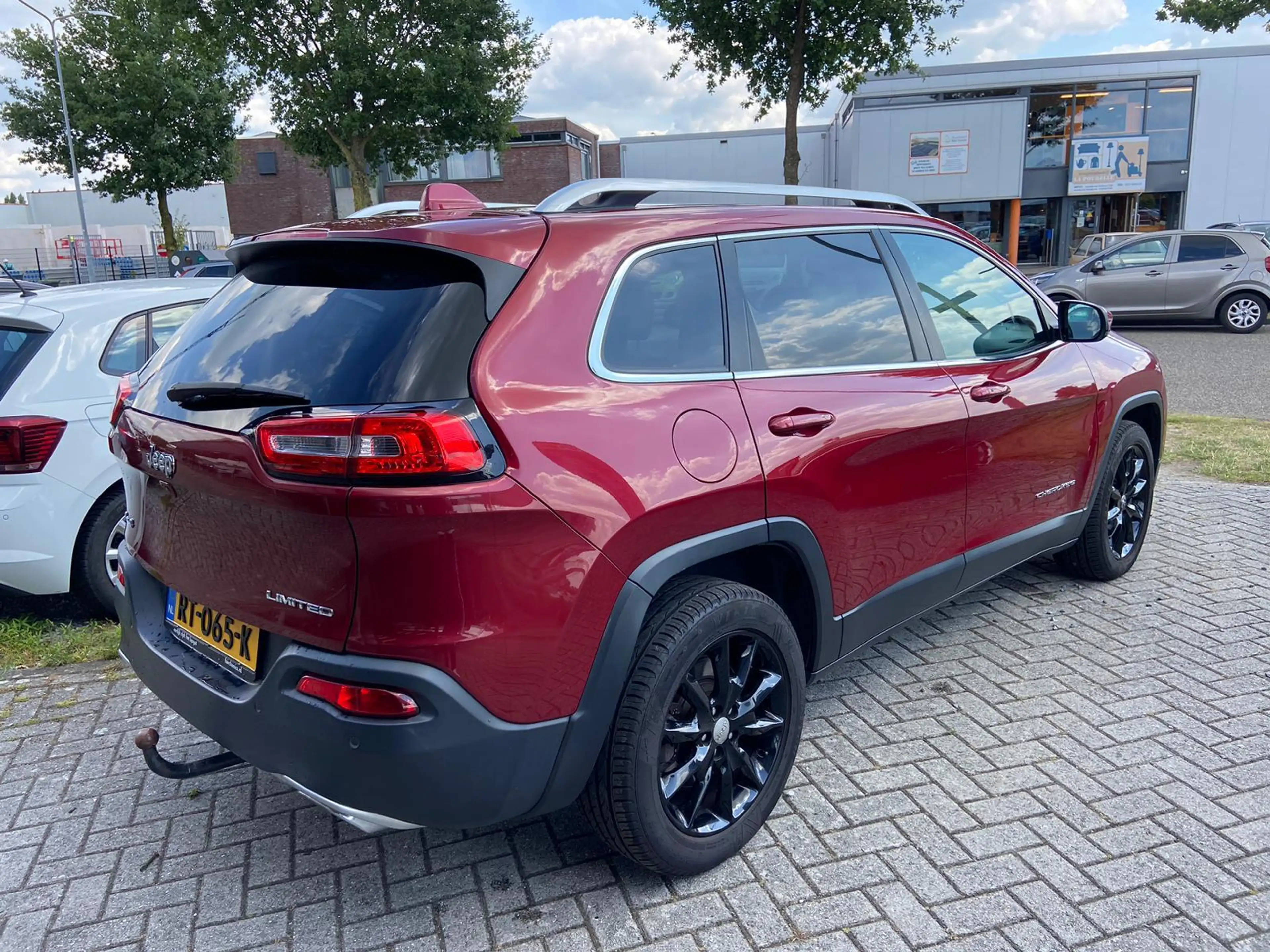 Jeep Cherokee 2.0 Limited 4WD, panodak, trekhaak, navi, cruise, — photo 4