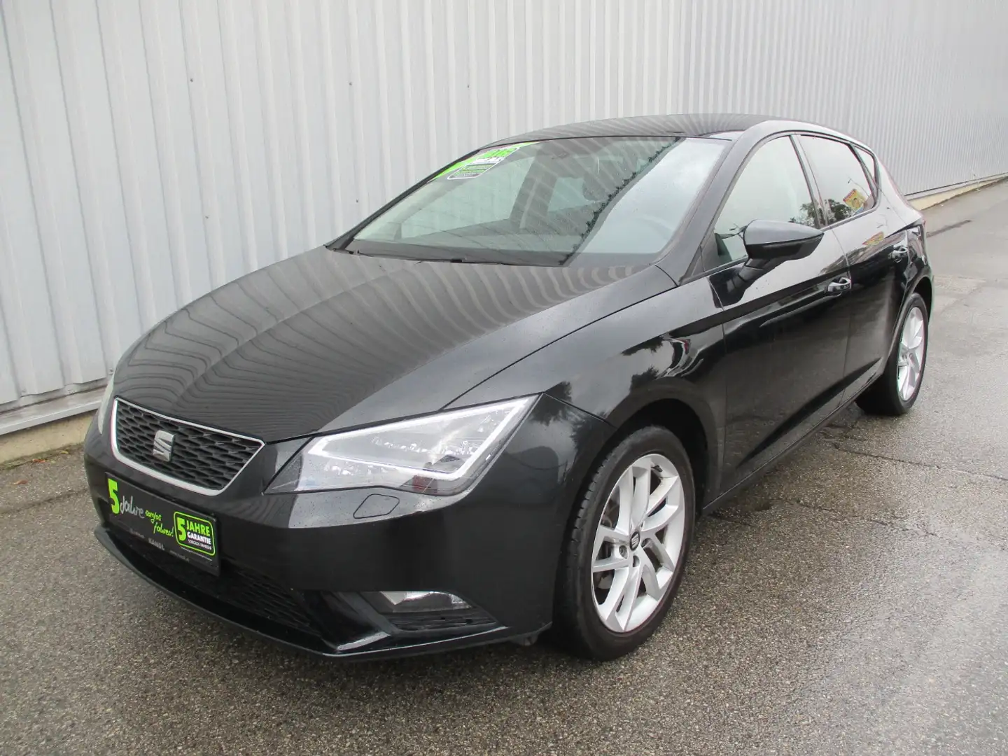 SEAT Leon Style 1.6 TDI CR Start-Stopp Winterpaket LED Noir - 2