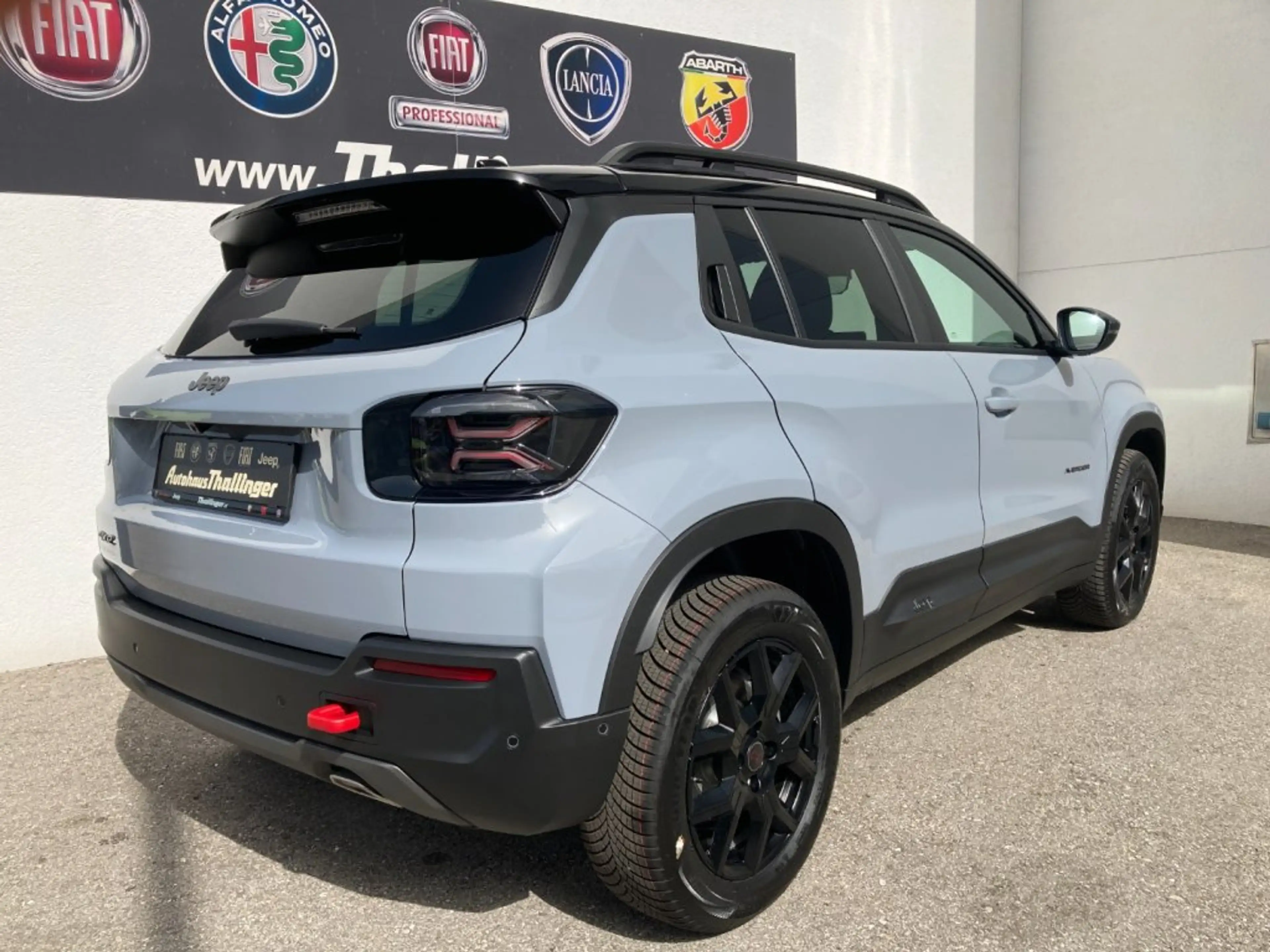 Jeep Avenger 4xe 1.2l 4xe 145 Ps Overland — photo 9