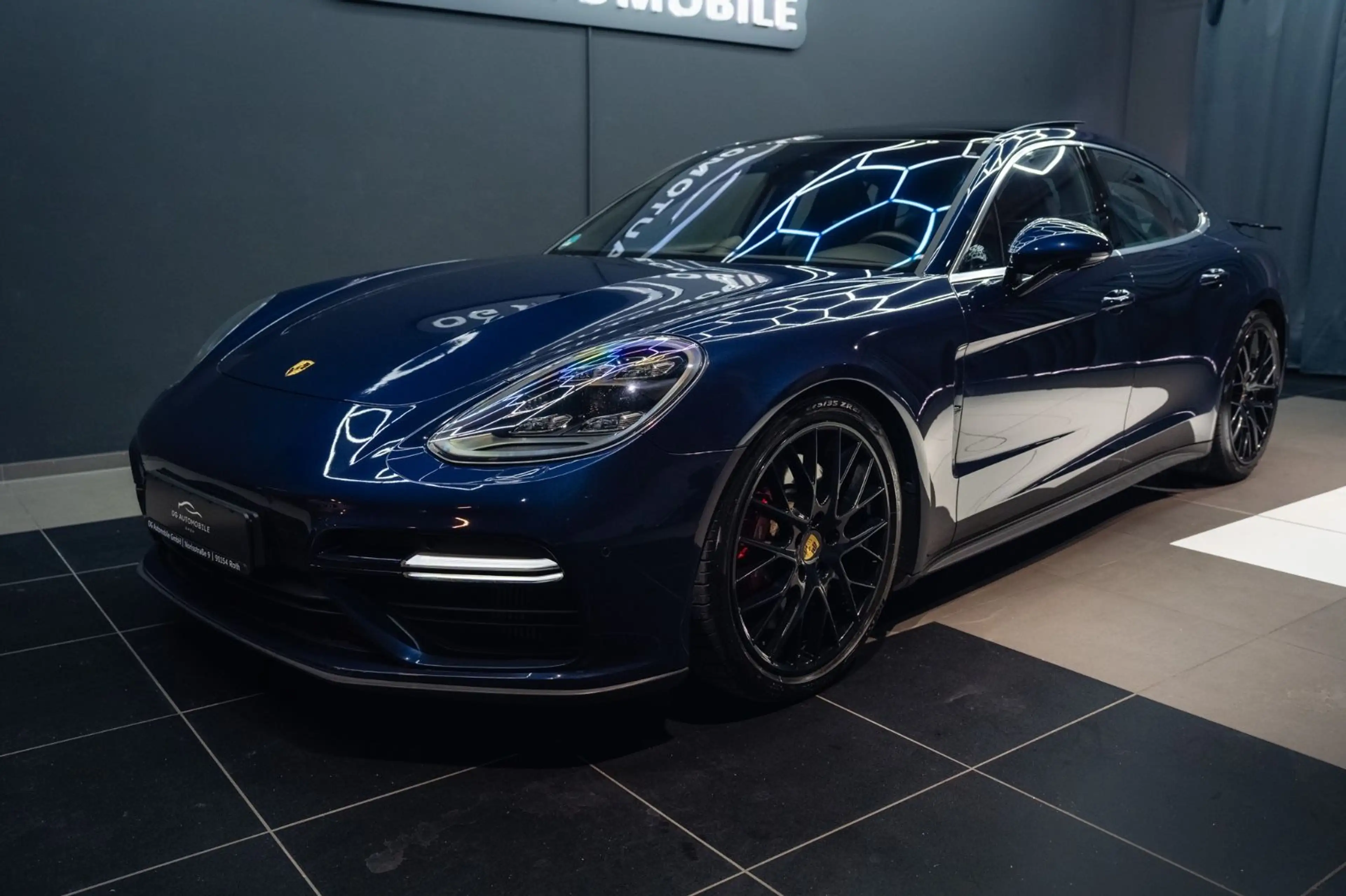 Porsche Panamera Turbo*360*PANO*MEMORY*S.-CHRONO*MATRIX* — photo 3