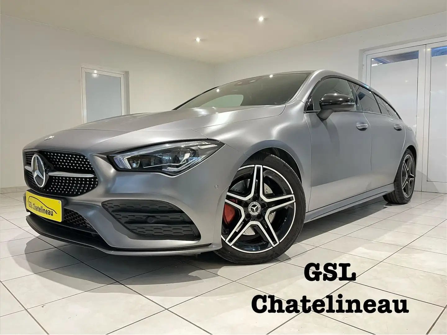 Mercedes-Benz CLA 200 d 150CV Pack AMG Navi/LED/Carplay/Toit Ouvrant Gris - 1