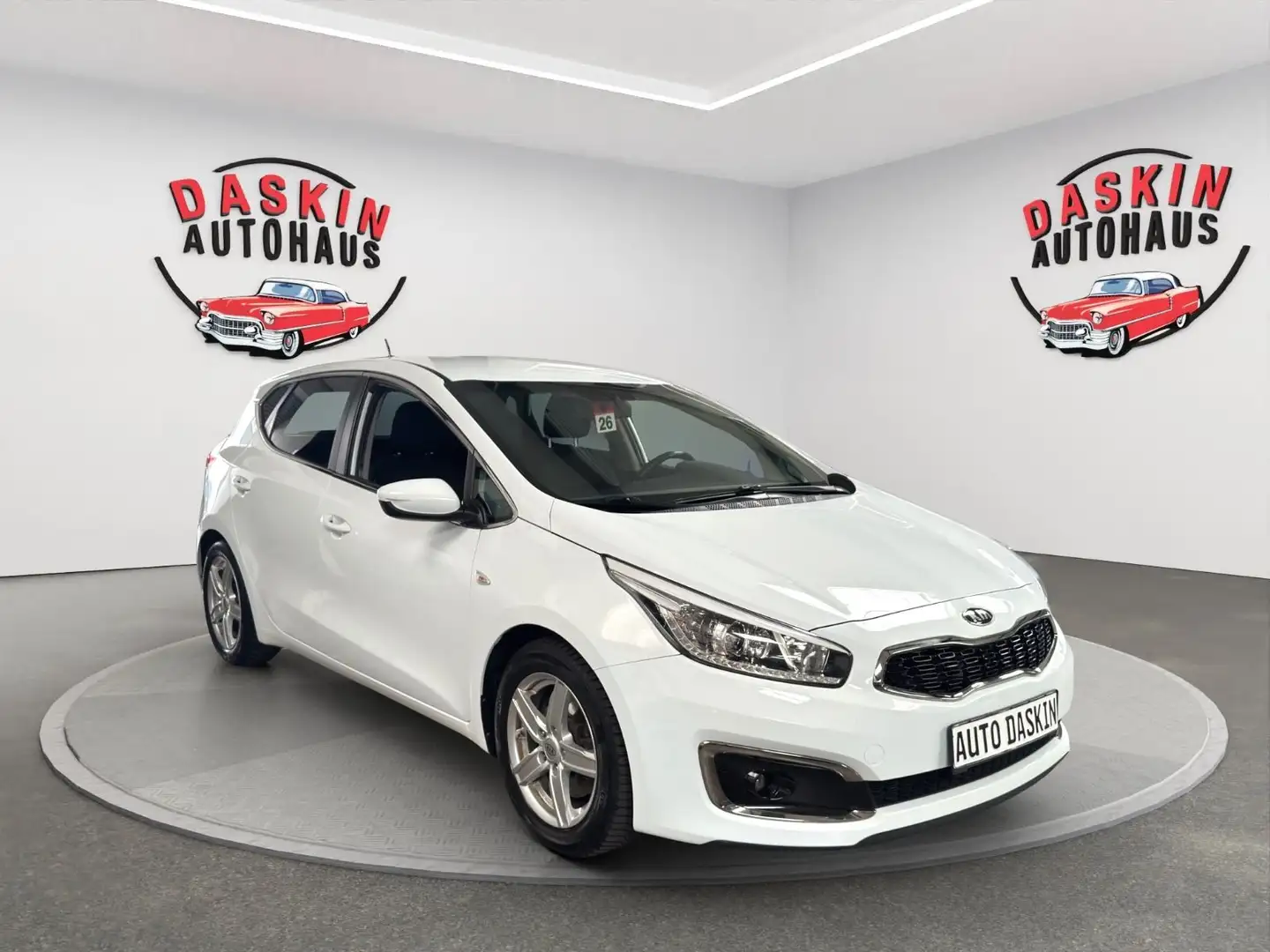 Kia Ceed / cee'd *TÜV NEU* Wit - 1