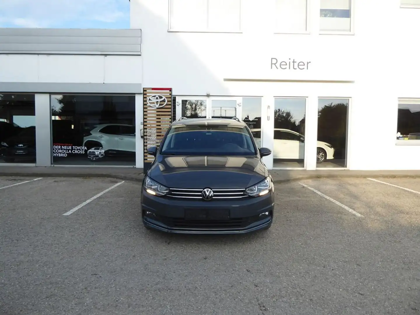 Volkswagen Touran Highline 2,0 TDI *7-SITZE*KAMERA* Grau - 1
