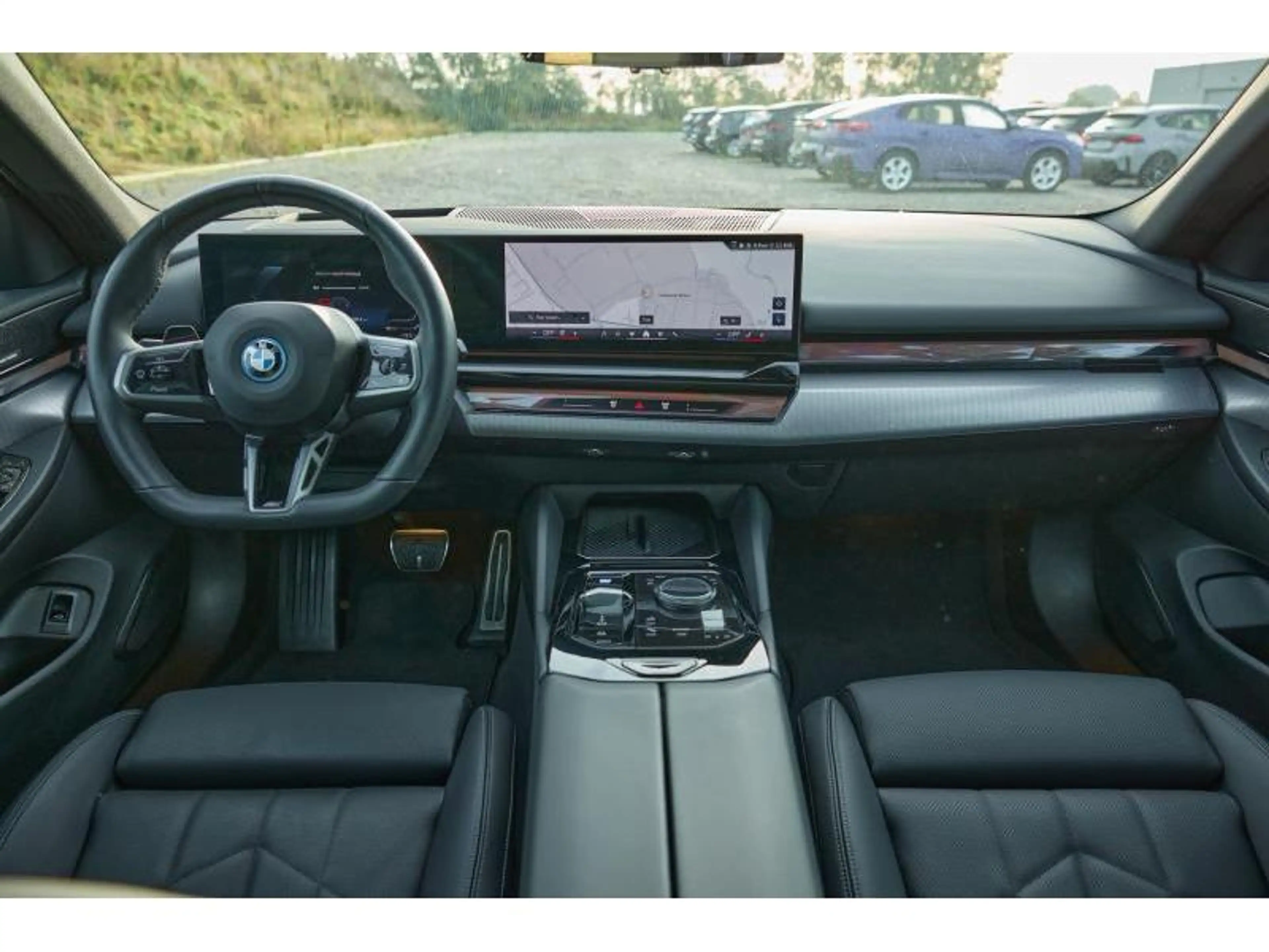 BMW i5 i5 eDrive40 Touring — photo 7