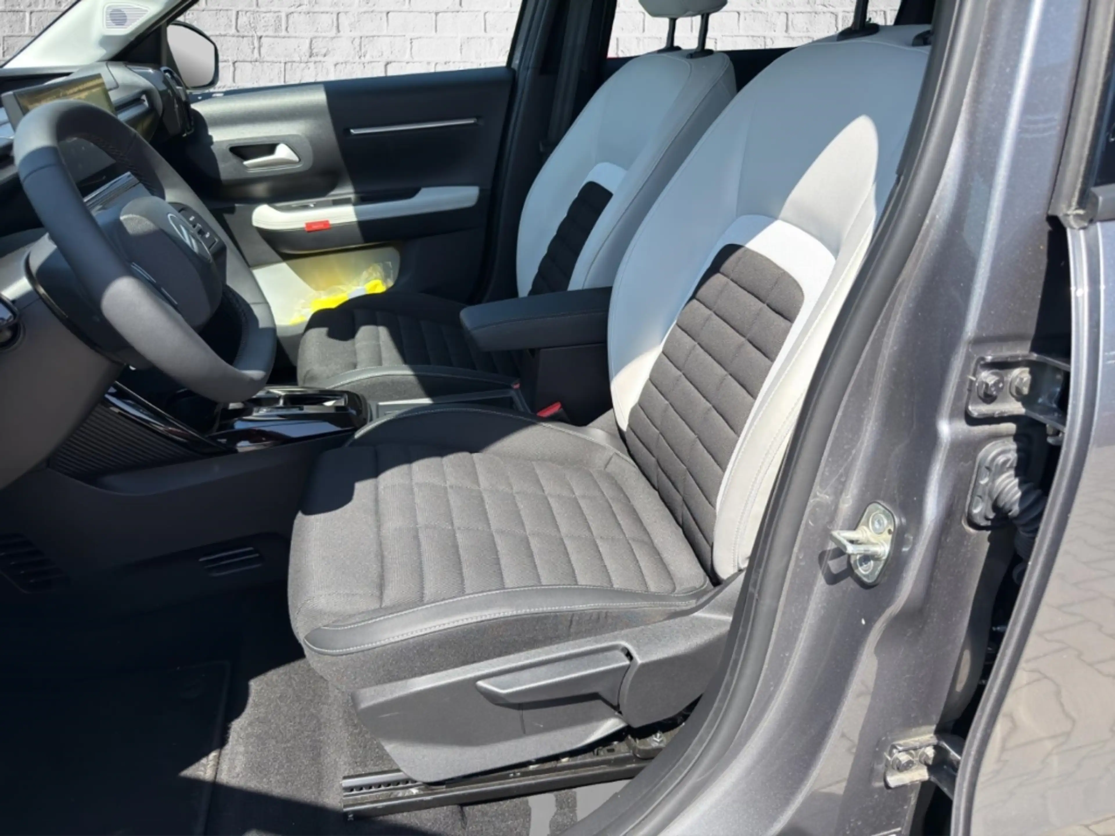Citroen C3 Aircross e-C3 113 MAX/Winterpaket/Navi/LED — photo 12