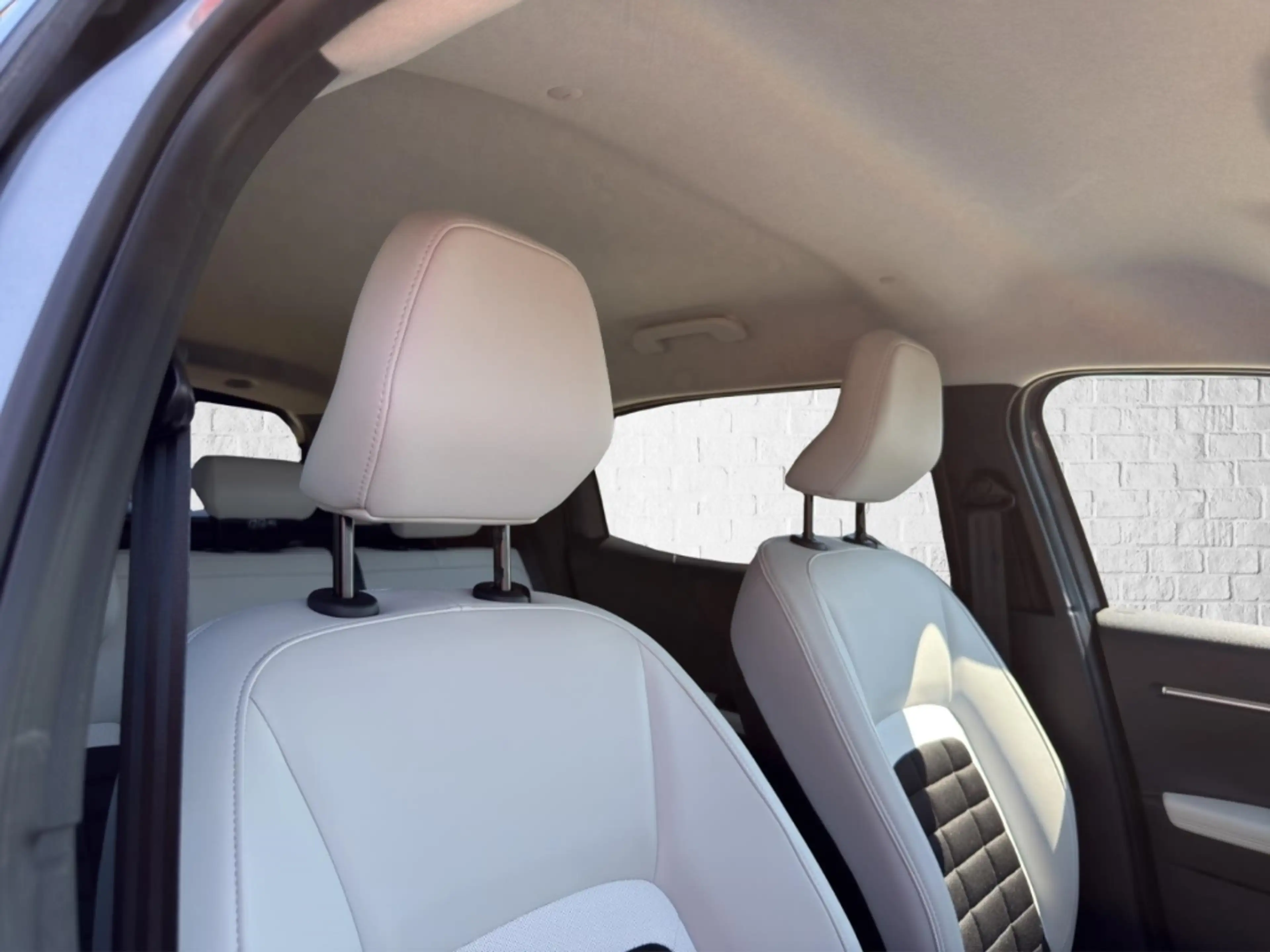 Citroen C3 Aircross e-C3 113 MAX/Winterpaket/Navi/LED — photo 25