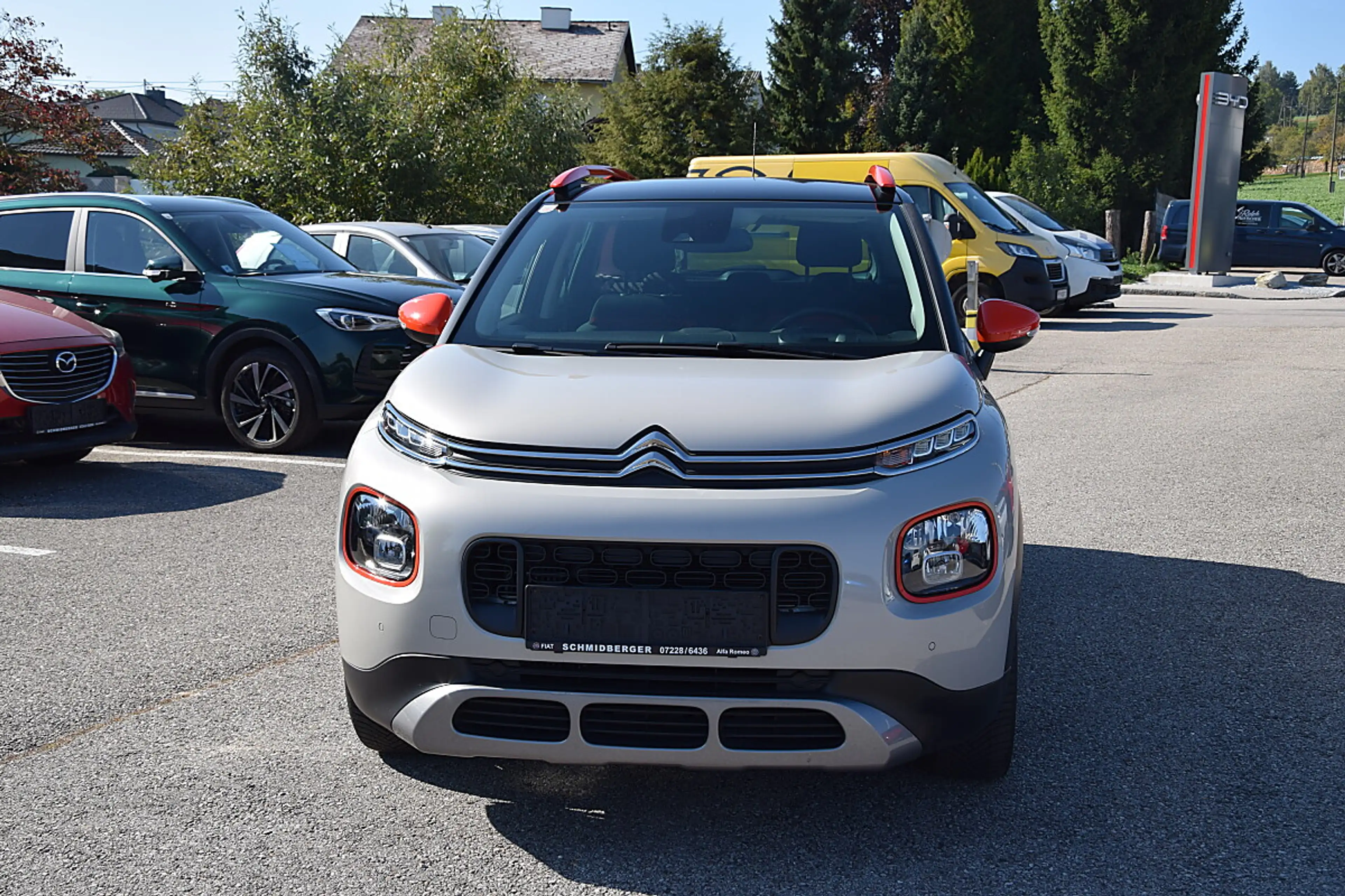 Citroen C3 Aircross PureTech130 S&S EAT6 Shine **AHK** — photo 2