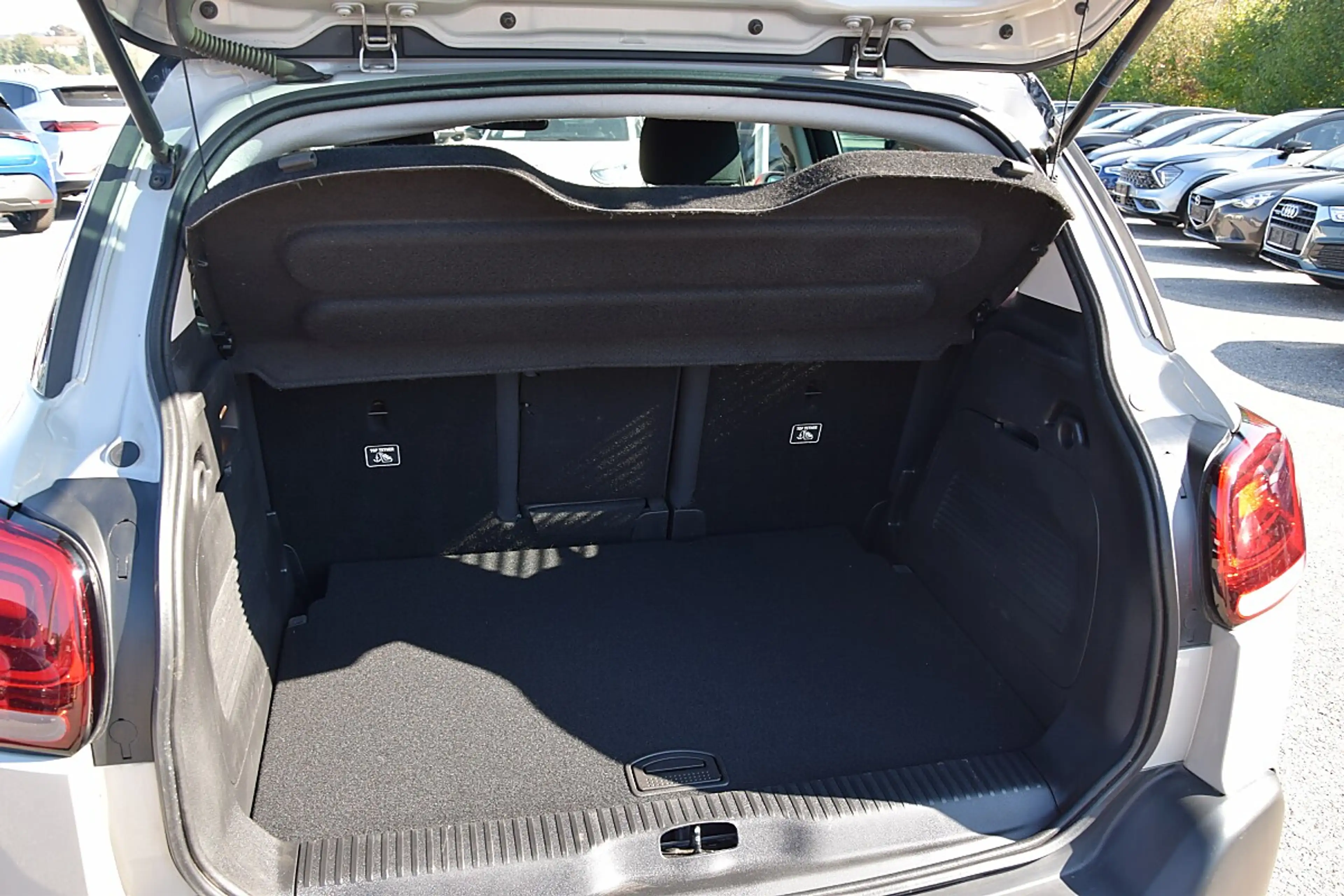 Citroen C3 Aircross PureTech130 S&S EAT6 Shine **AHK** — photo 11