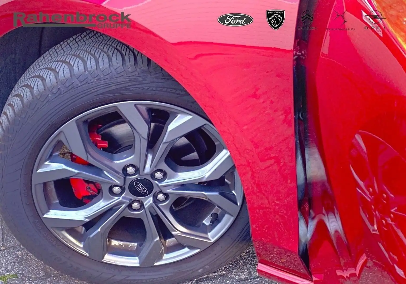 Ford Focus ST-Line X Turnier MHEV - AUTOMATIK Rot - 2