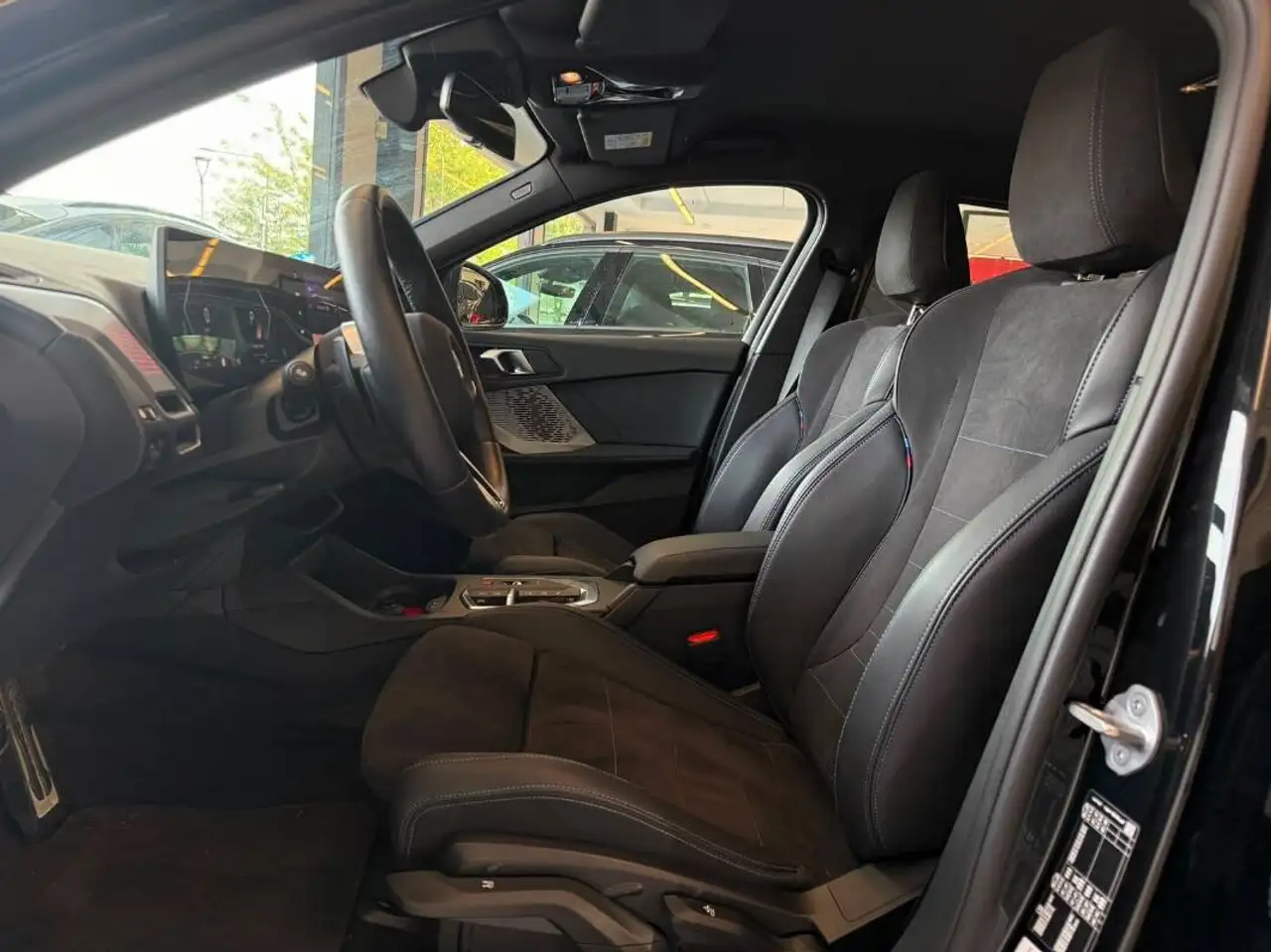 BMW 1 Series 120 48V MSport auto, миниатюра 11