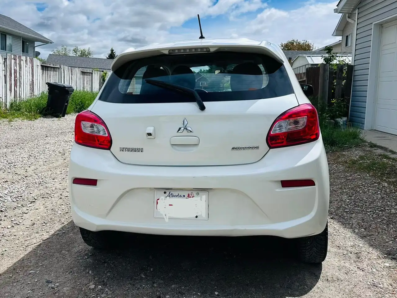 Mitsubishi Mirage photo Mitsubishi Mirage
