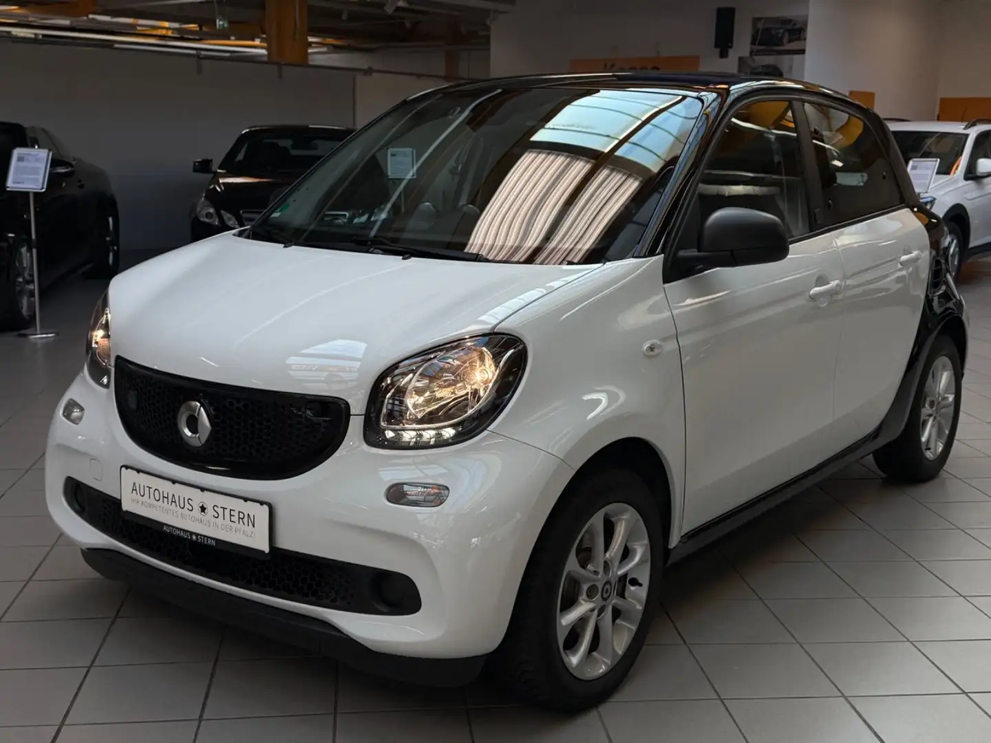 smart forFour EQ|LED|Kamera|Klima|Navi|AndroidAuto Noir - 1