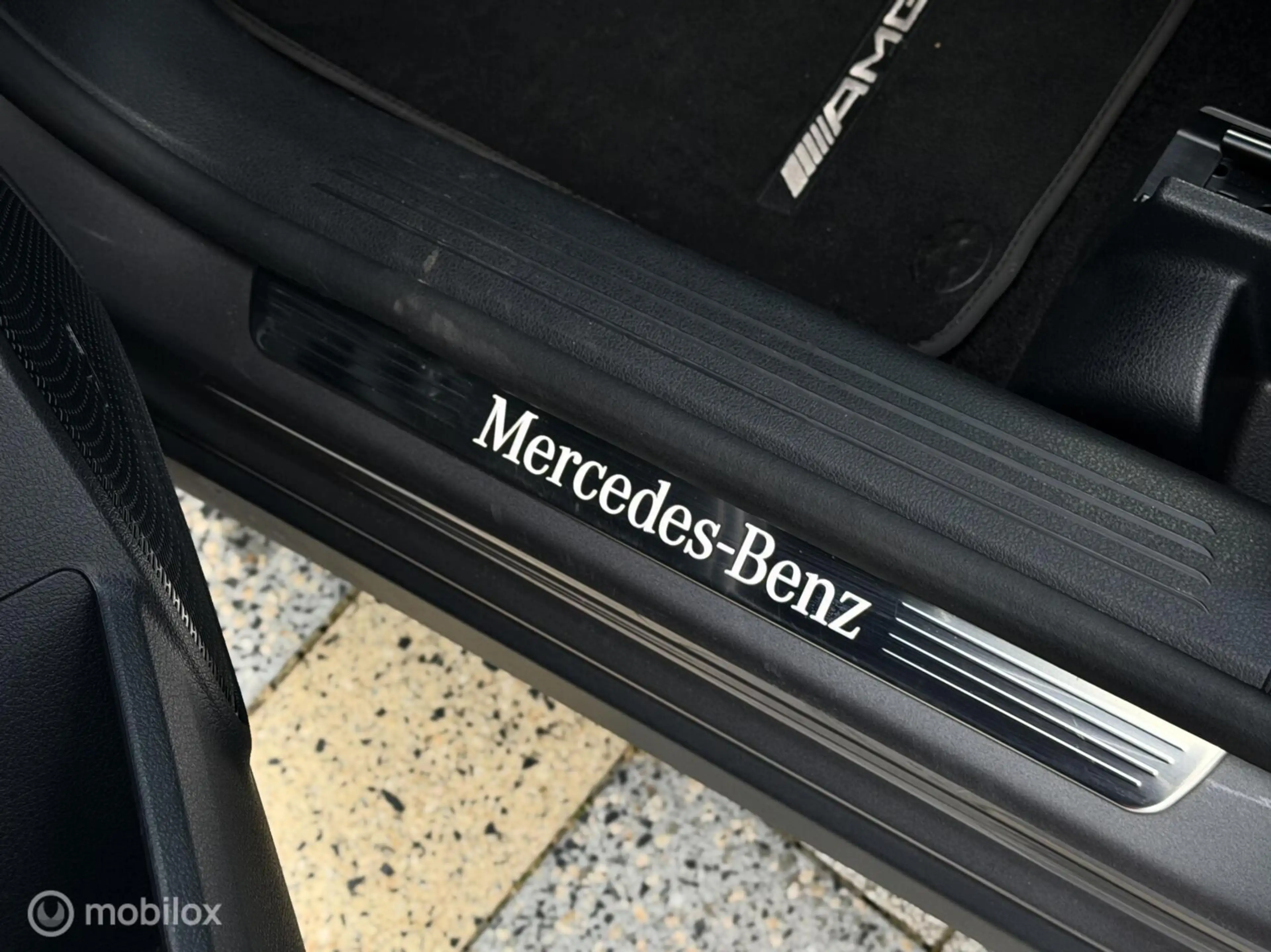 Mercedes-Benz GLA 200 AMG Line|Pano |ACC |Carbon — photo 16
