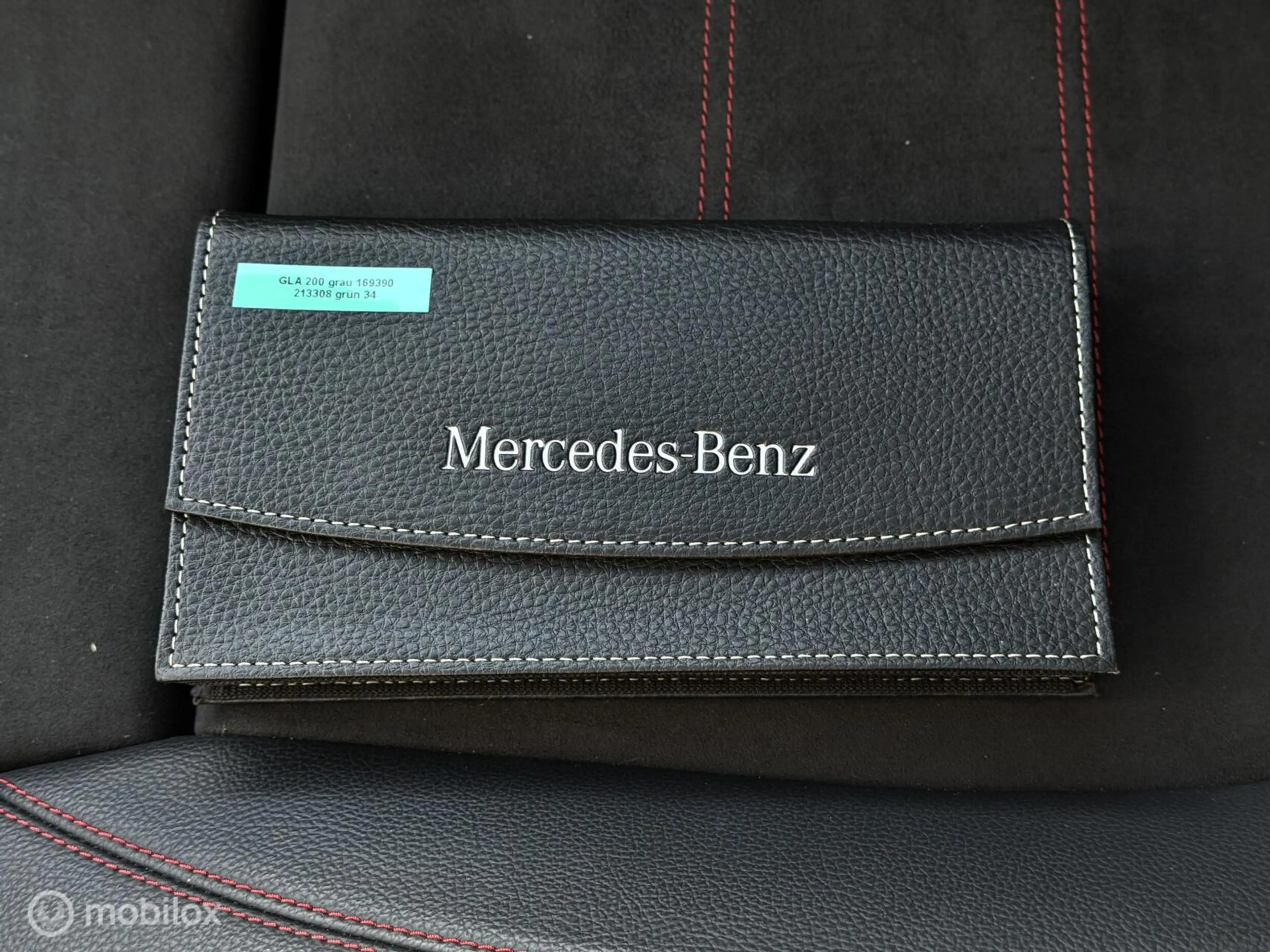 Mercedes-Benz GLA 200 AMG Line|Pano |ACC |Carbon — photo 33