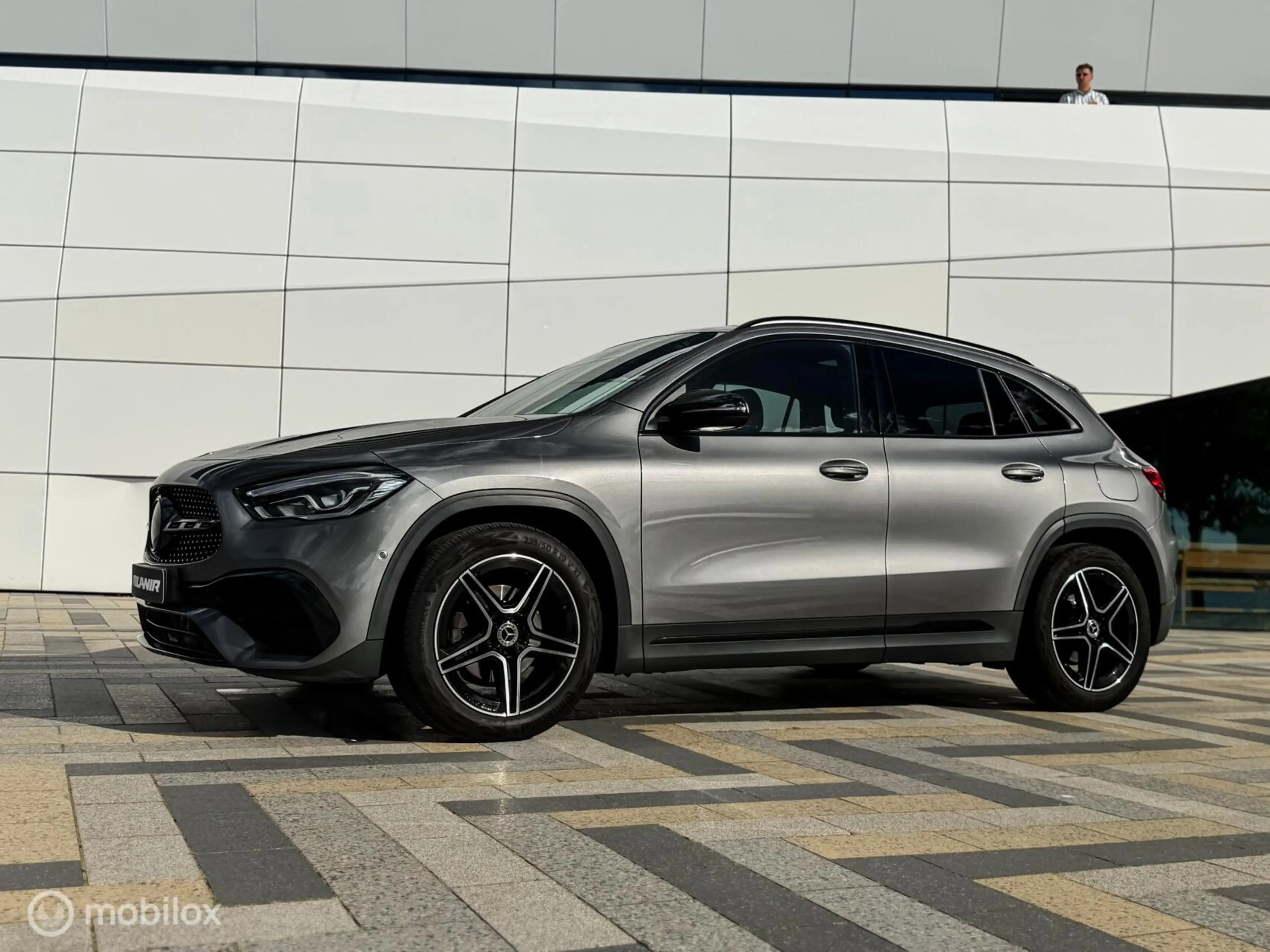 Mercedes-Benz GLA 200 AMG Line|Pano |ACC |Carbon — photo 4