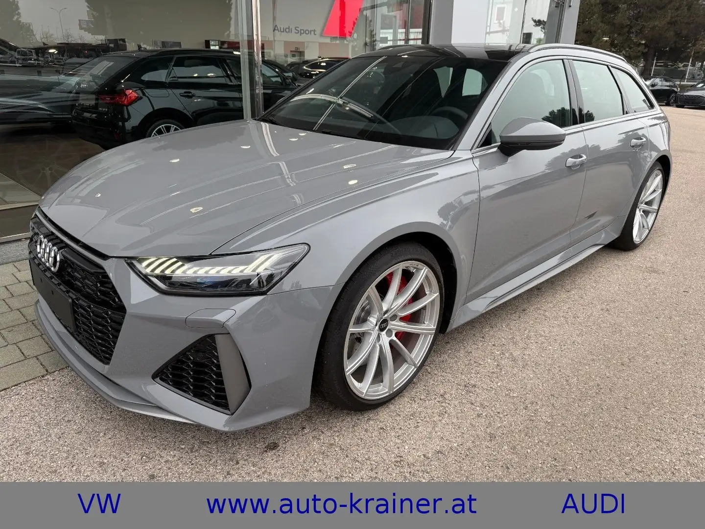 Audi RS6 Avant 4.0 TFSI quattro performance Grau - 1