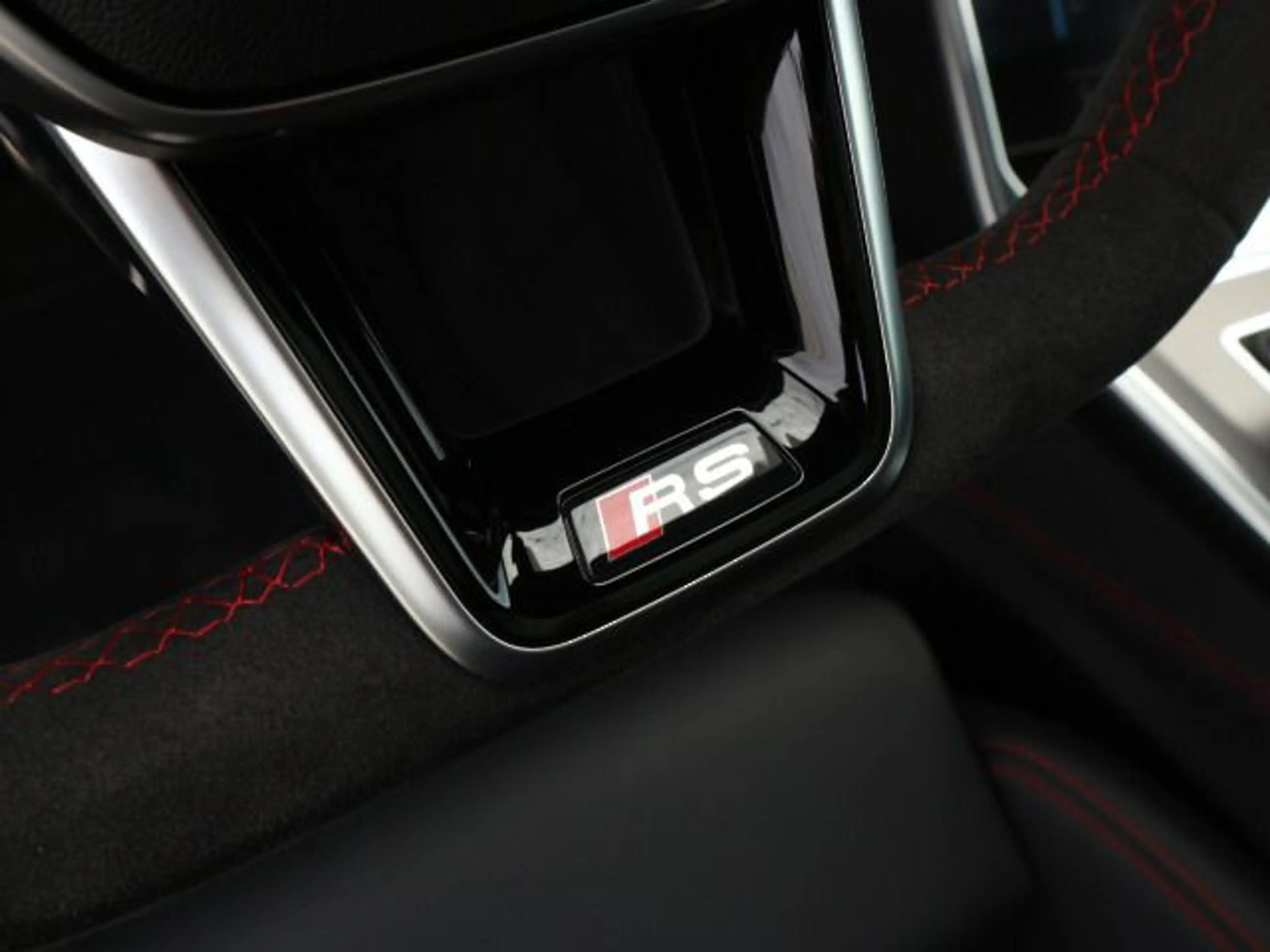 Audi RS7 SITZBELÜFTUNG*PANO*HEADUP*B&O — photo 14