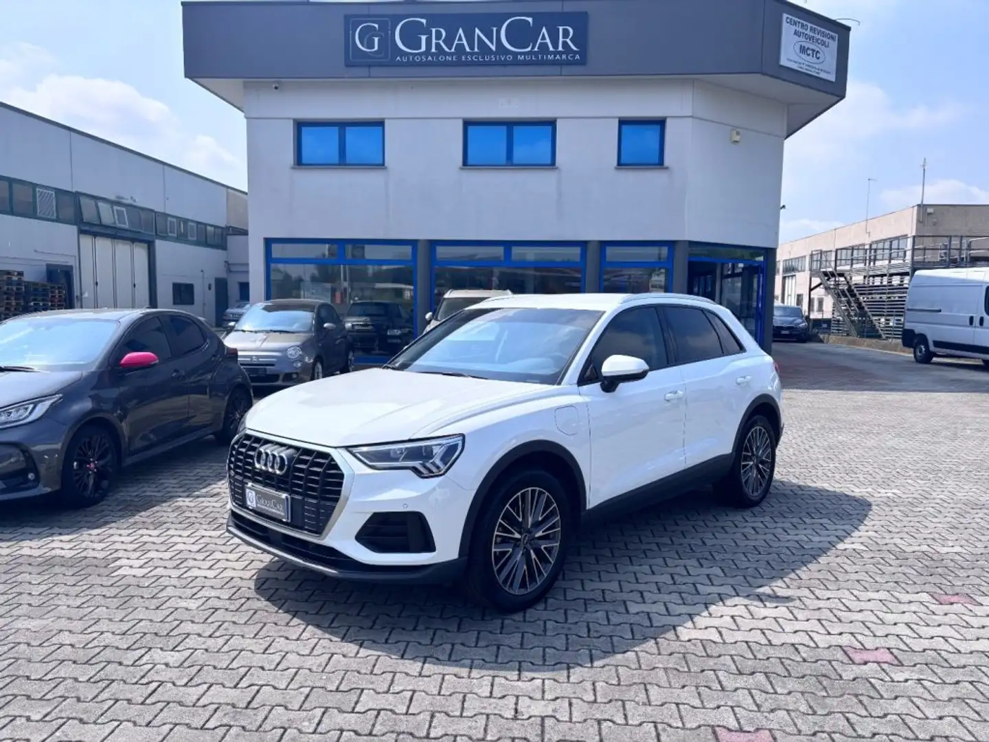 Audi Q3 45 TFSI e S tronic Business PHEV VEDI INFO!!!!! Bianco - 1