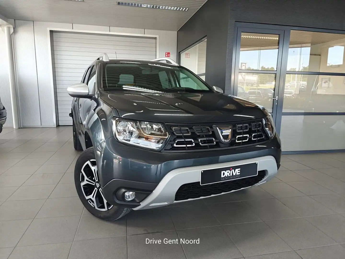 Dacia Duster TCe Prestige GPF siva - 2
