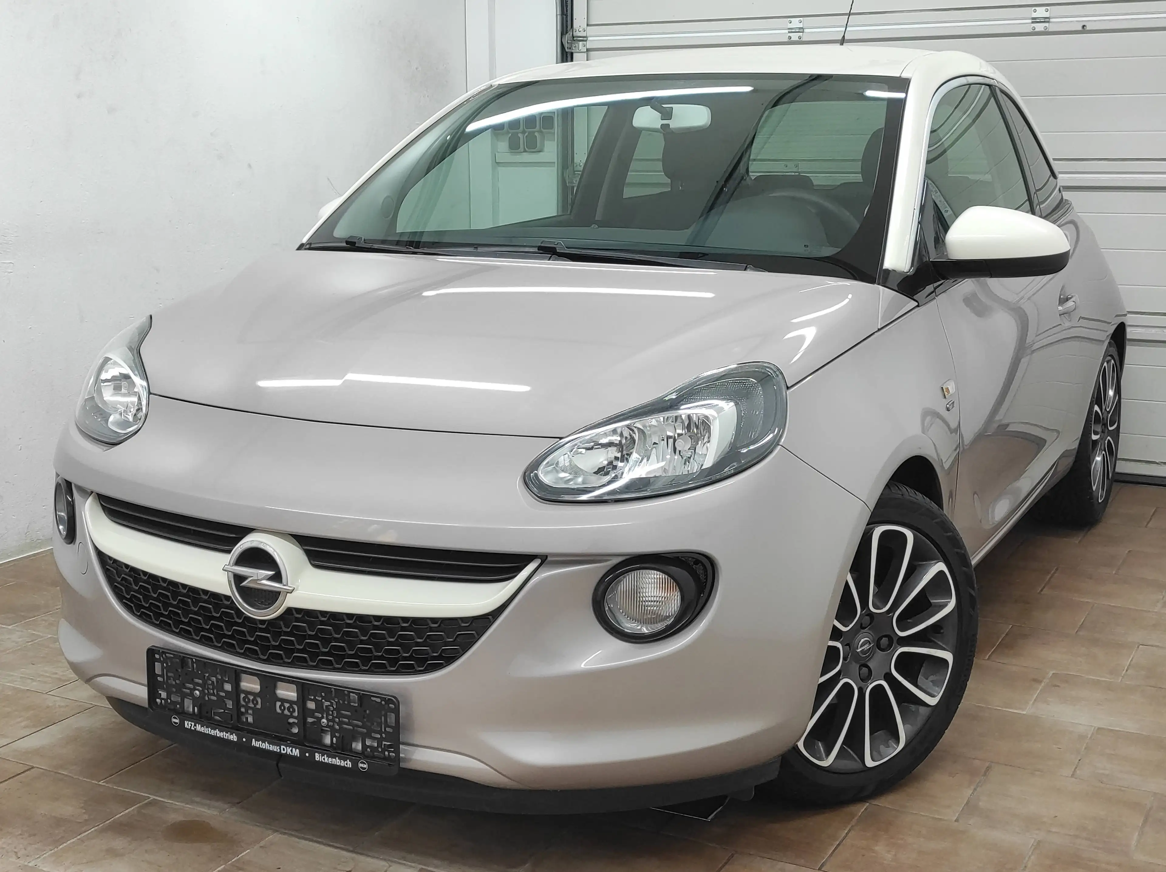Opel Adam 1.4 KLIMAA TEMP BC USB ESP LEDER EURO-5 STERNEN-HIMMEL Germany's next Topmodel — photo 4