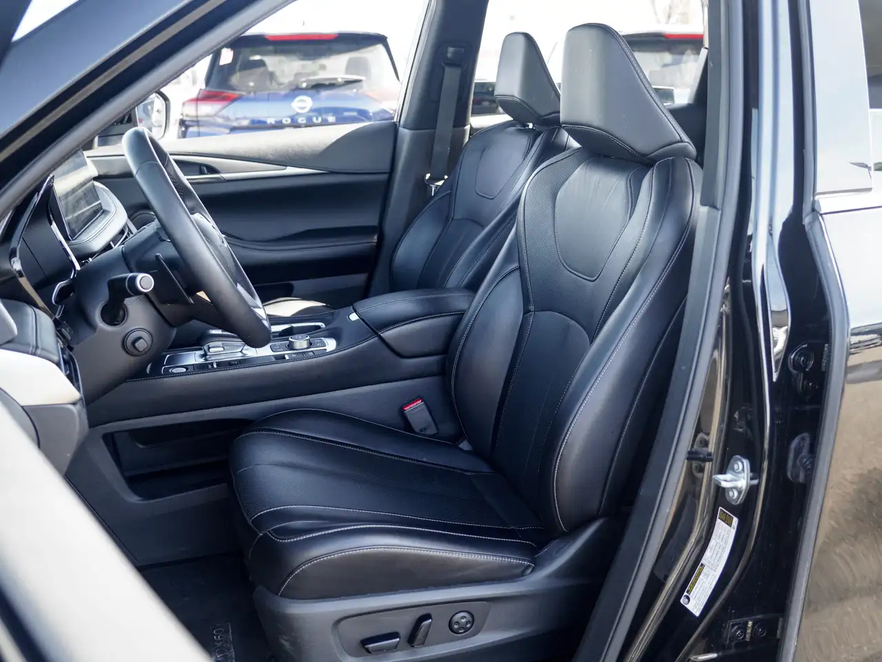 Infiniti QX60 снимка Infiniti QX60